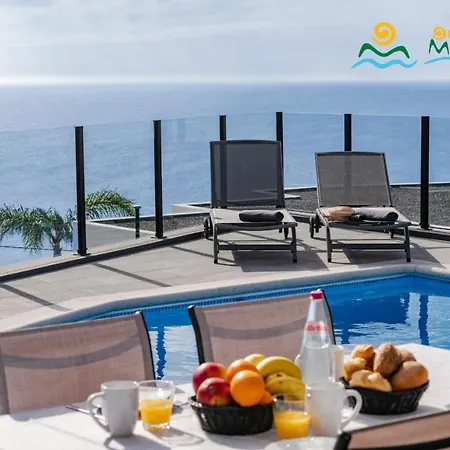 Вилла Great Modern Villa Ac Sea-View Calheta Charm Кальета