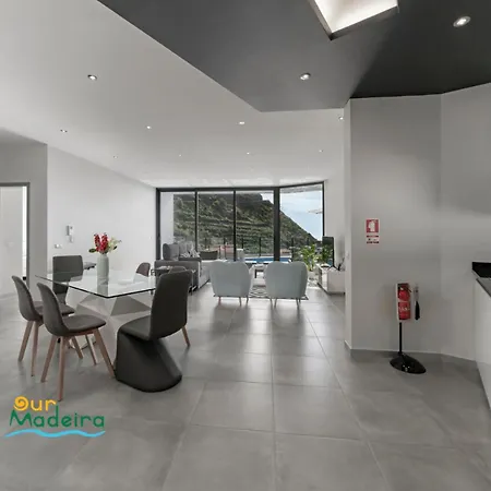 Great Modern Villa Ac Sea-View Calheta Charm * Кальета